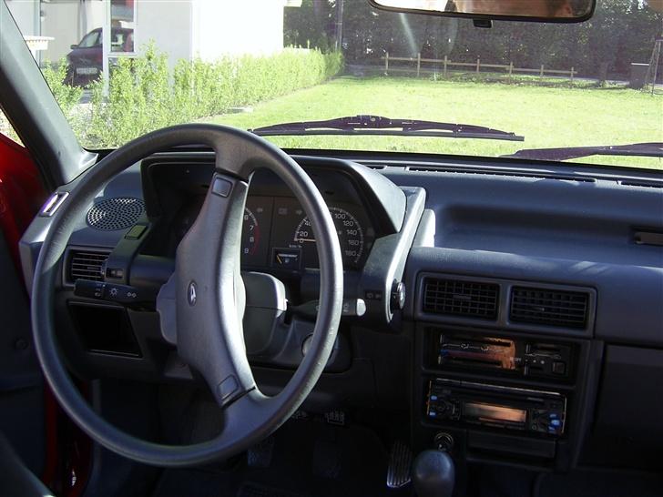 Daihatsu Charade Skrottet:( billede 6