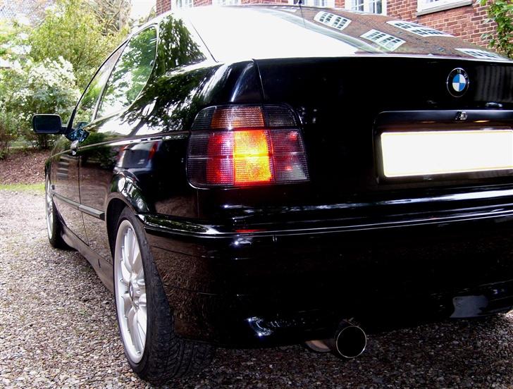 BMW 316i Compact *SOLGT* billede 7