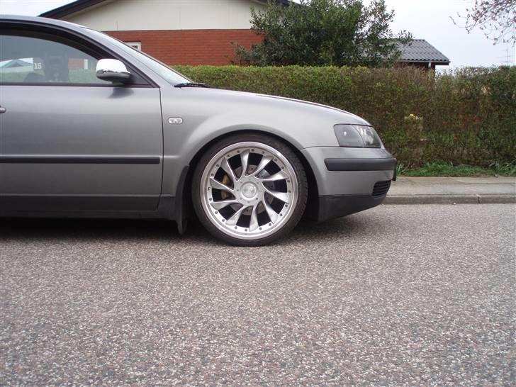 VW Passat 3B (Byttet) - Ser godt ud med guttmann racerskiverne:) billede 5