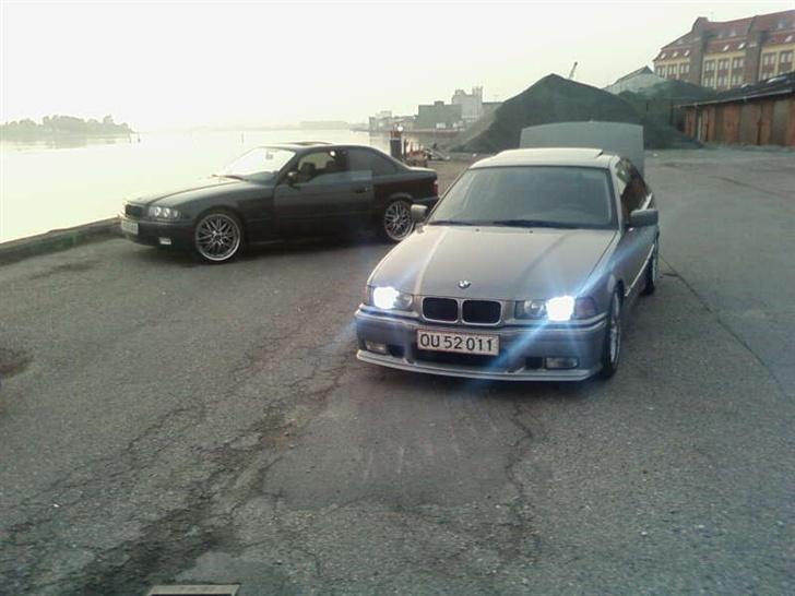 BMW 320i coupé Vanos billede 13