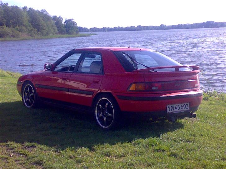 Mazda 323f 1.8 GT billede 12
