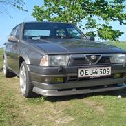 Alfa Romeo 75