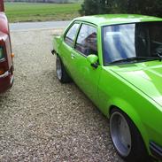 Opel ascona b solgt