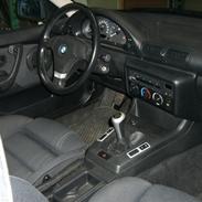 BMW 316i compact solgt