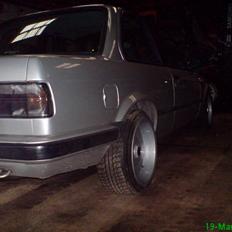 BMW E30 325/28i turbo solgt i dele :-(