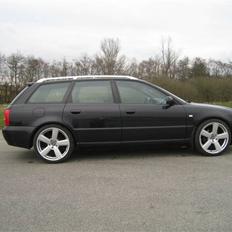 Audi A4 Avant 1.8Ts *SOLGT*