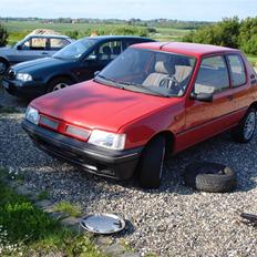 Peugeot 205 Solgt