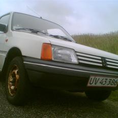 Peugeot 205 Junior