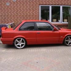BMW 320i E30 SOLGT!!!!