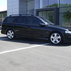Opel Vectra 2,2 Sport St.car