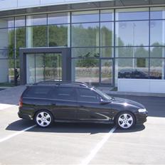 Opel Vectra 2,2 Sport St.car