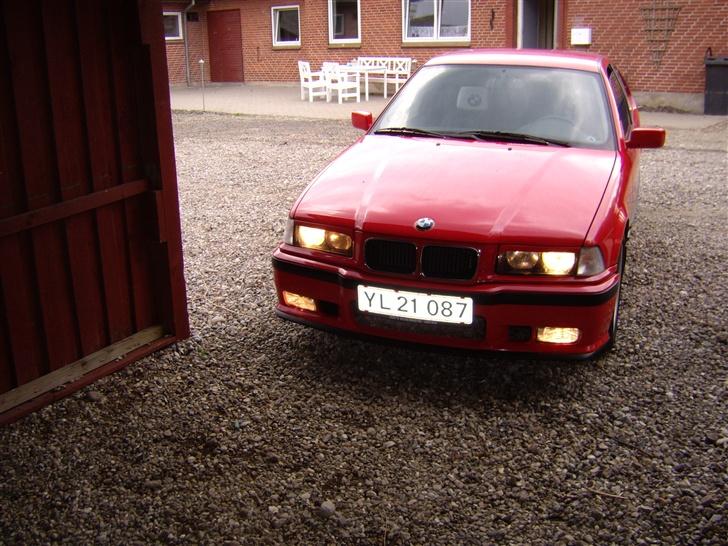 BMW E36 316i compack solgt billede 2