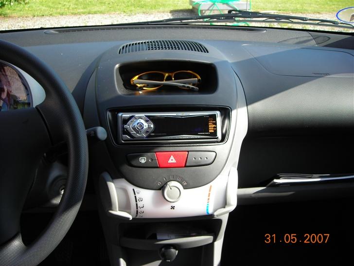 Peugeot 107 Trendy 5d billede 4