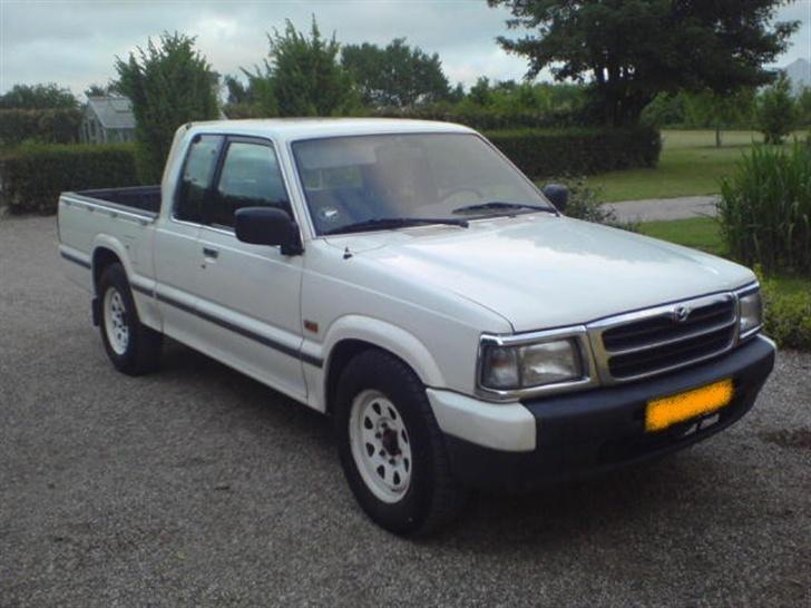 Mazda B2500  >>SOLGT<< billede 1