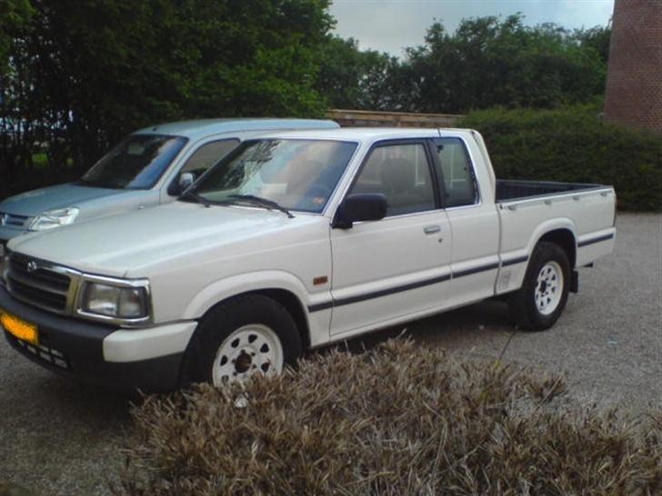 Mazda B2500  >>SOLGT<< billede 2