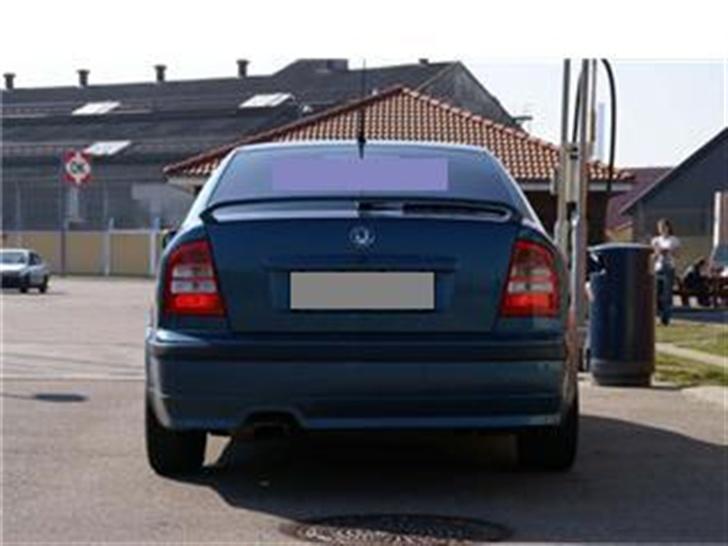 Skoda Octavia - Også ret fræk og sporty bagfra.... billede 3