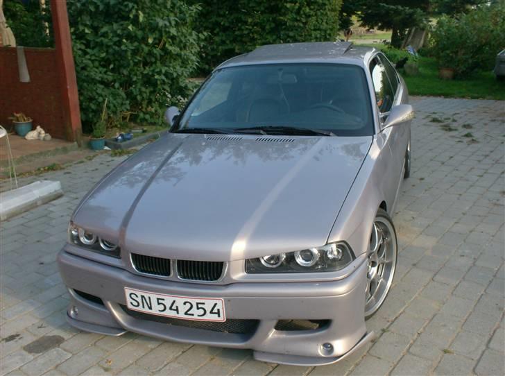 BMW E36 330i billede 3