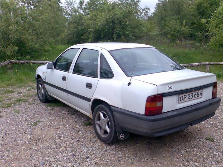 Opel Vectra A billede 5