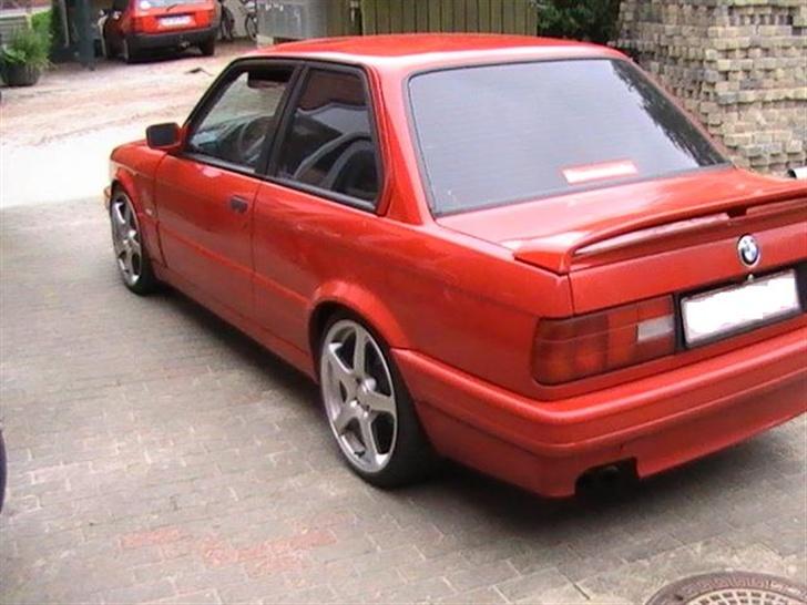 BMW 320i E30 SOLGT!!!! billede 4