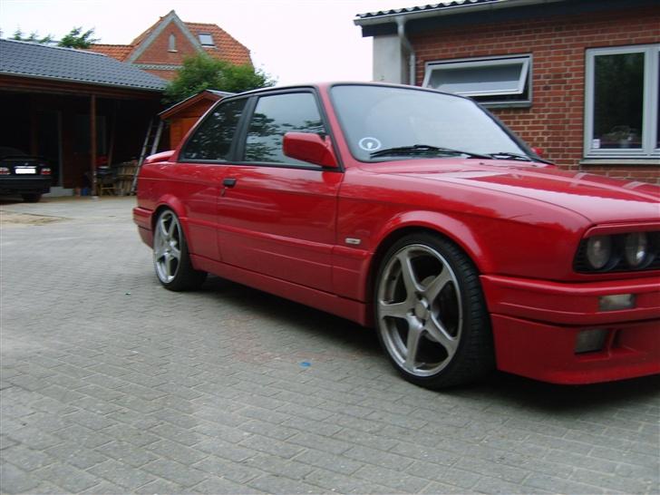 BMW 320i E30 SOLGT!!!! billede 13