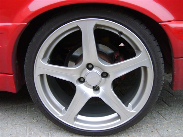 BMW 320i E30 SOLGT!!!! billede 15