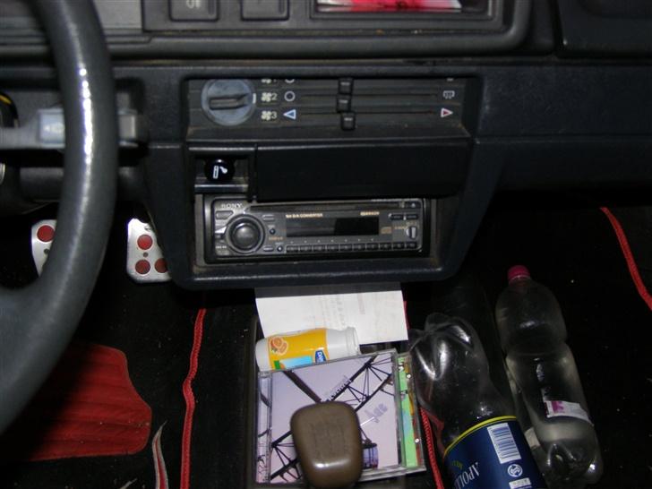 Skoda favorit 135lx **SOLGT** - rod og radio billede 10