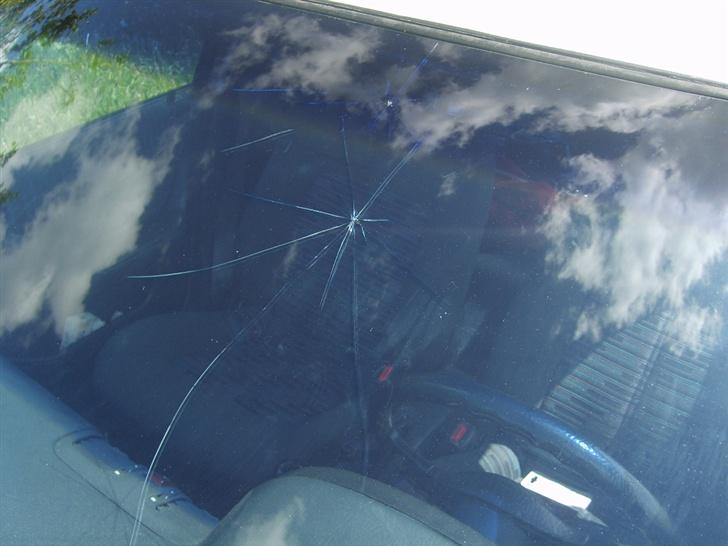 Mazda 323F BG -- solgt -- billede 6