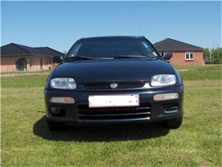 Mazda 323c  billede 8