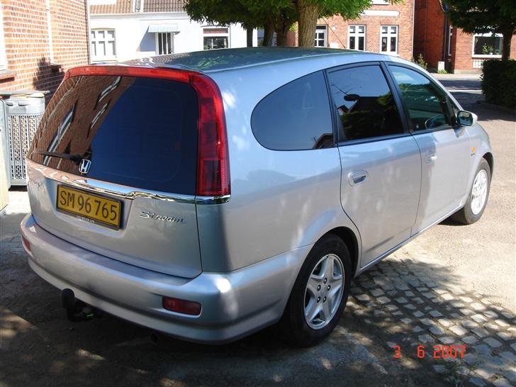 Honda stream solgt billede 2