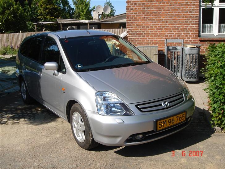 Honda stream solgt billede 3