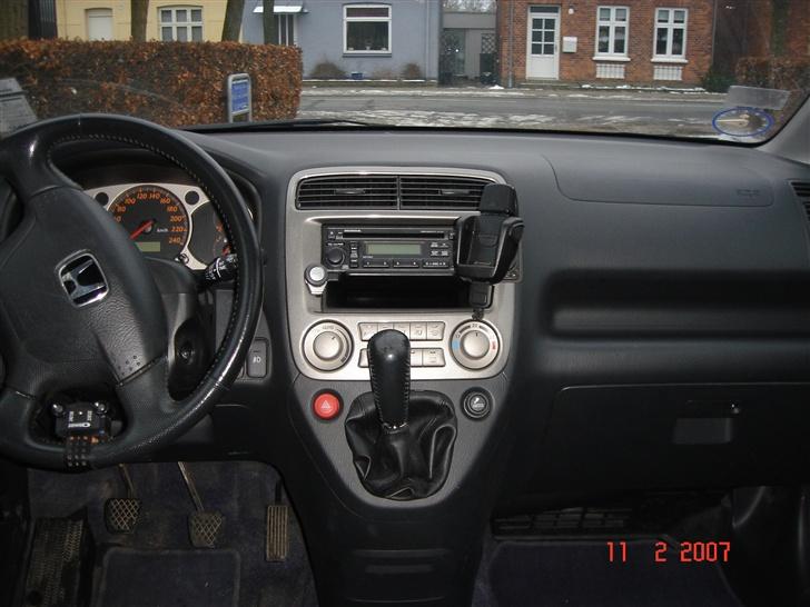 Honda stream solgt billede 10