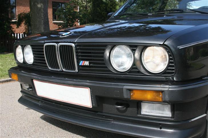 BMW 320i S-edition billede 2