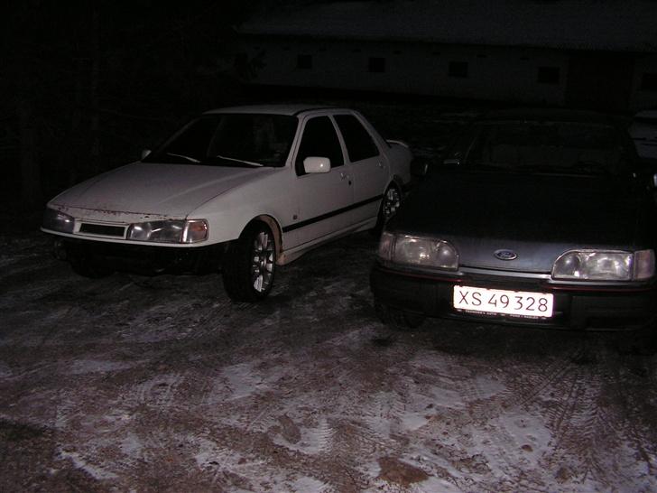 Ford sierra 2.0 doch =skrottet - da jeg fik hende.. og min gamle billede 9