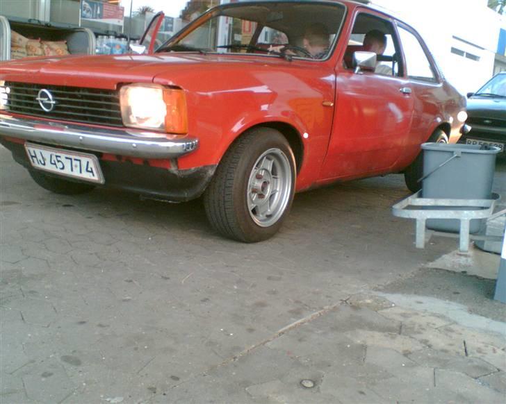 Opel Kadett C 1200 Sedan - Ja det klær den med Ats fælge  billede 2