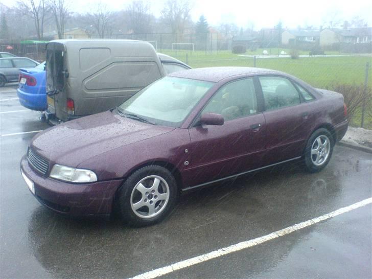 Audi 1,8 T  Solgt  billede 4