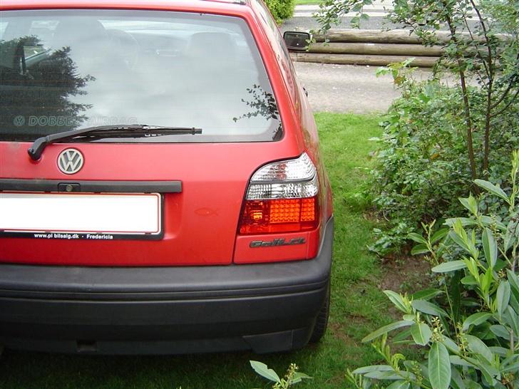 VW Golf 3 - SOLGT! - De nye rød/hvid krystal baglygter med dioder :D billede 7