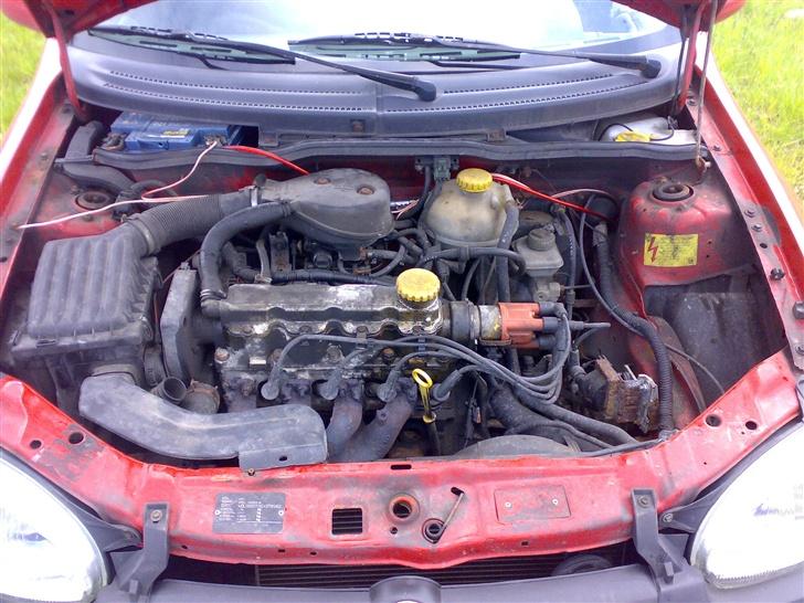 Opel Corsa 1,4 i Sport (SOLGT) billede 6