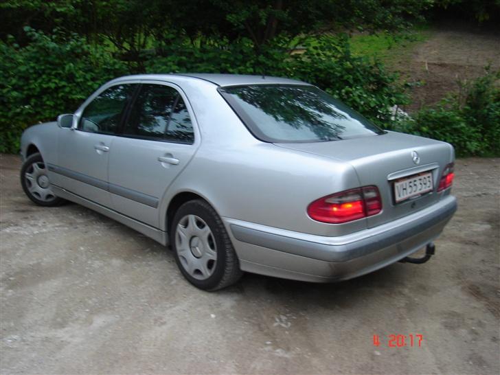 Mercedes Benz E270 CDI  - Solgt billede 6