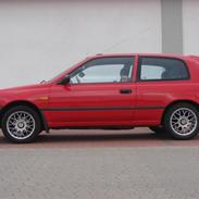 Nissan Sunny 1,6 SLX solgt!!