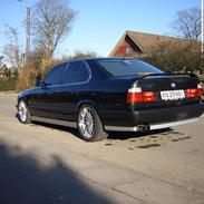 BMW e34 525i     HUGGET OP...