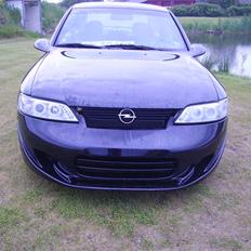 Opel Vectra 1.8 16V