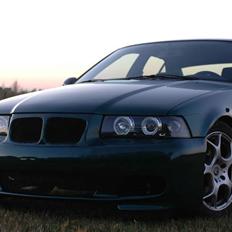 BMW 325 (FUCK´D UP)