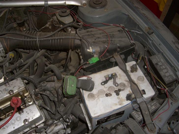 Toyota Celica 1,6 gt PROJEKT - Under motorhjelmen, så fint:D billede 6