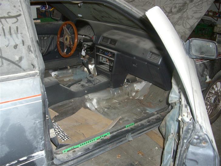 Toyota Celica 1,6 gt PROJEKT - velkommen ind i min bil.. :D billede 10