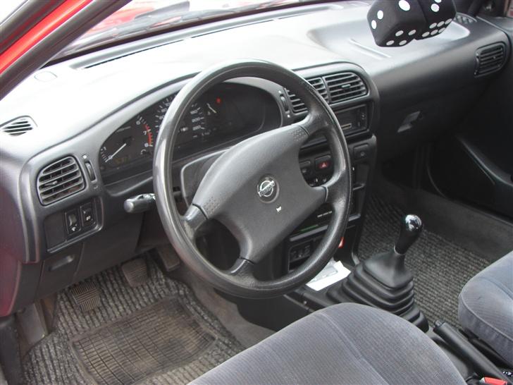 Nissan Sunny 1,6 SLX solgt!! billede 5