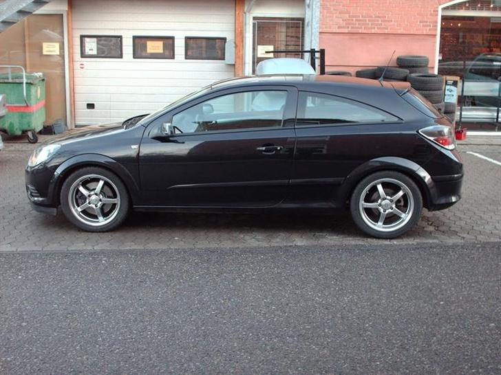 Opel Astra GTC 2.0 T **SOLGT** billede 8