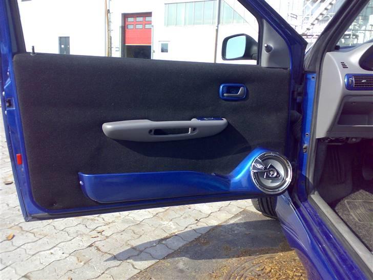 Fiat Punto 60 SX (Solgt) - Glasfiber holdere til front højtalerne... billede 8