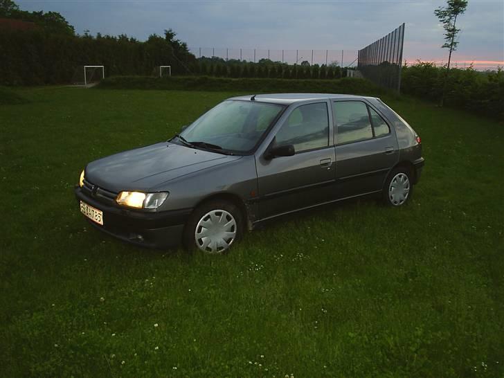 Peugeot 306 *SOLGT* billede 5