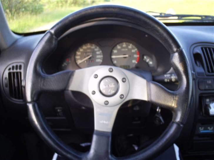 Citroën saxo vtr SOLGT - momo racer rat som passer til gear knoppen billede 8