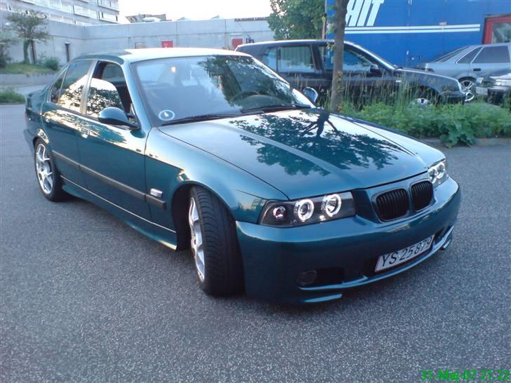 BMW 325 (FUCK´D UP) - ER HUN IKKE SMUK billede 3